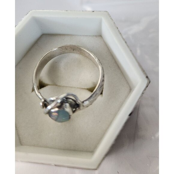 Ring Australian Opal Blue Green Red  Size 6 1/2  3.1gr 1.5 cm x 1 cm Opal 1 cm - Picture 2 of 10